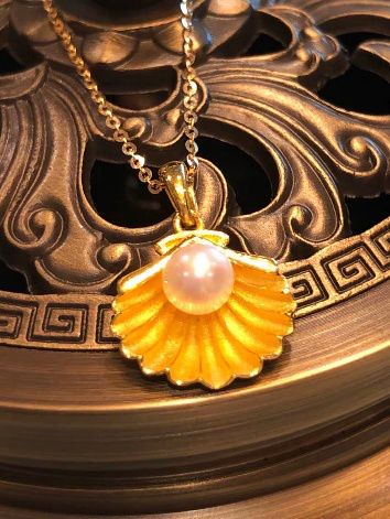 周大福金au750海水珍珠项链,周大福家的珍珠