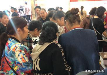 武汉千人狂欢派对,武汉人的狂欢