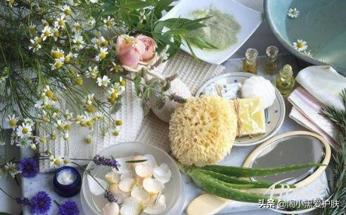 嘴唇脂肪粒怎么形成,眼皮脂肪粒形成原因