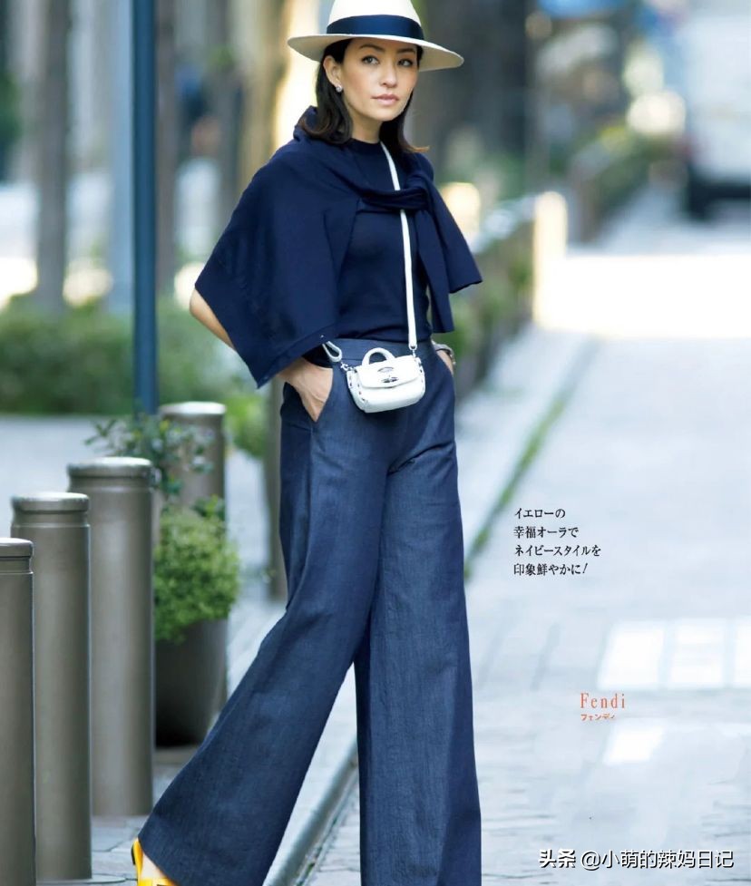 紧身裤搭配露肩衫洋气还清新减龄,雪纺阔腿裤搭配什么上衣好看40岁