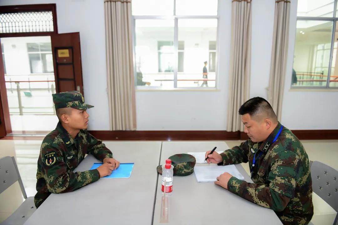 兵王全国军事比武,兵王列阵