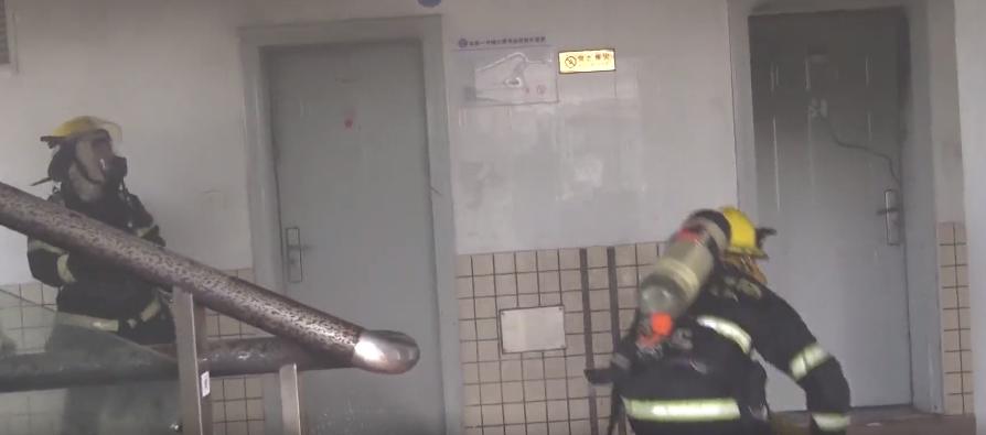 厦门一学校火灾,厦门一厂房突发大火消防前往救援