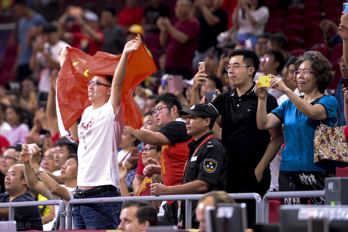 国足晋级12强的四个条件,带领国足进16强能赚多少钱