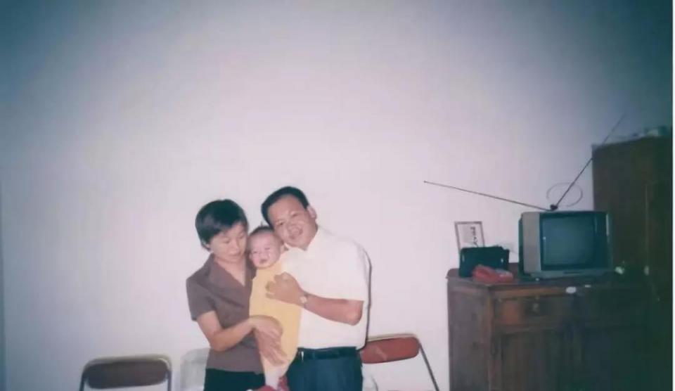 不用花一分钱成本，坐家里用手机就能赚大钱的核密码