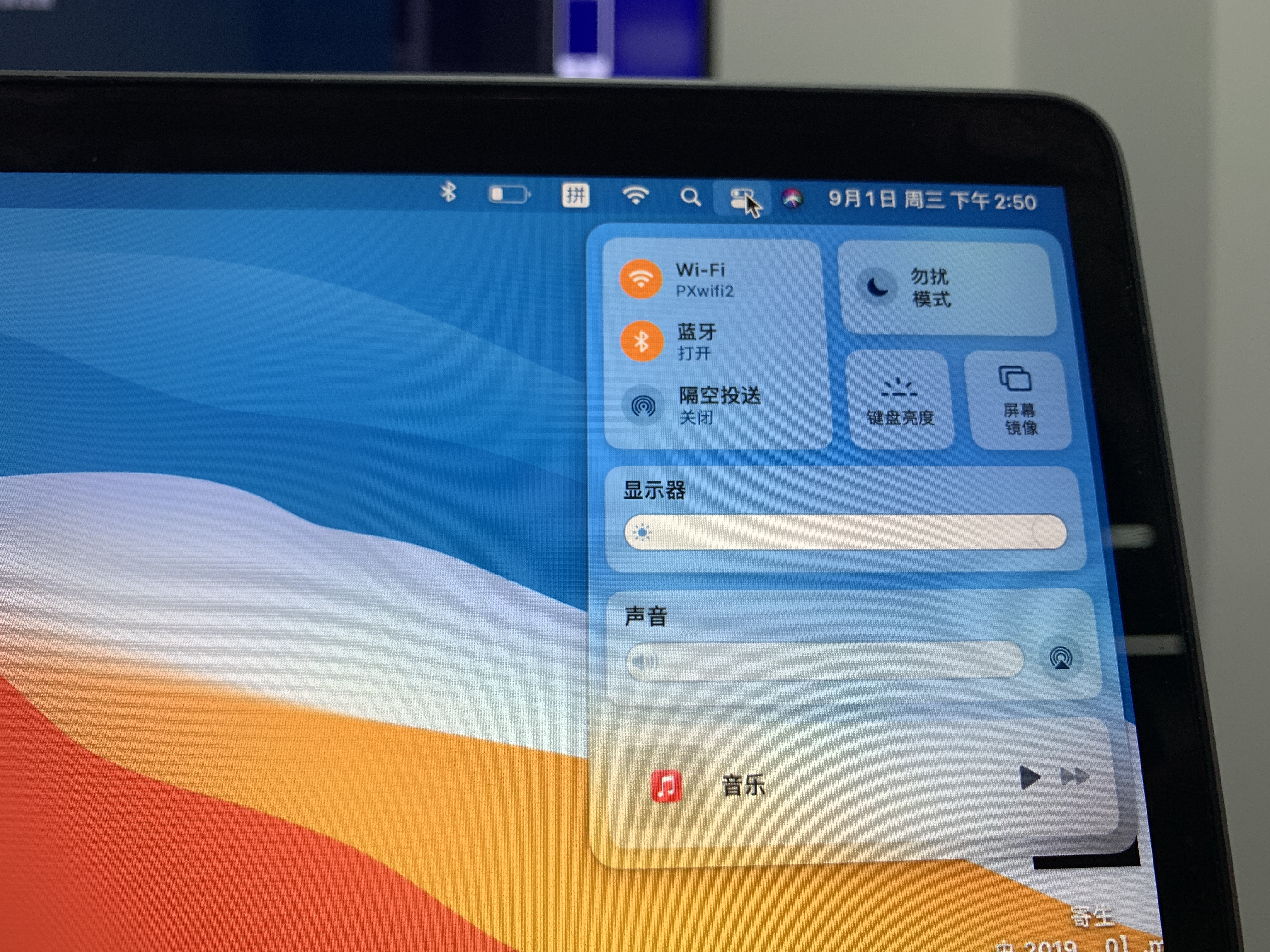 hdmi转vga线如何连接投影仪,投影仪可以不用hdmi线无线连接吗