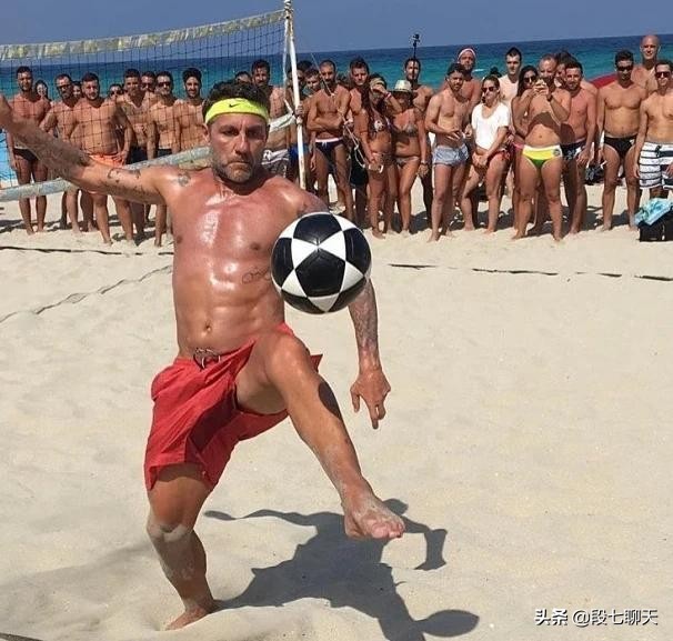 维埃里8年换了10个俱乐部,23岁维埃里近况