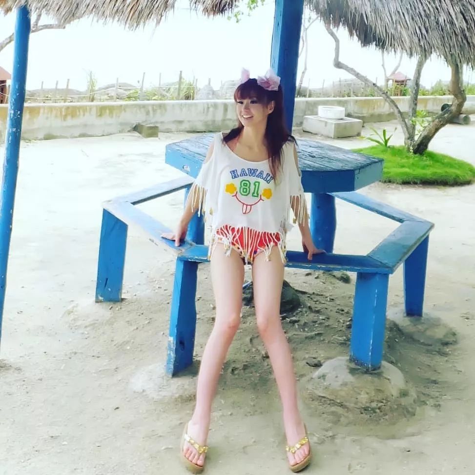 日本小姐姐被宠溺,日本小姐姐成长轨迹