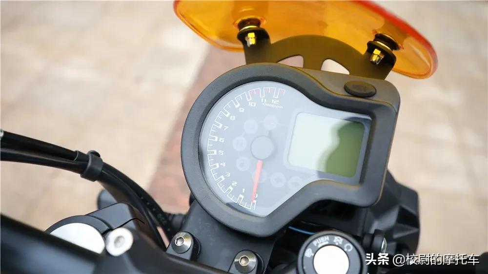 赛科龙re3英伦复古车,赛科龙复古re32020款