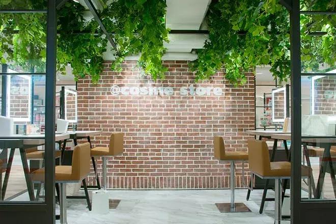 50家专营店,50家港澳台零售店