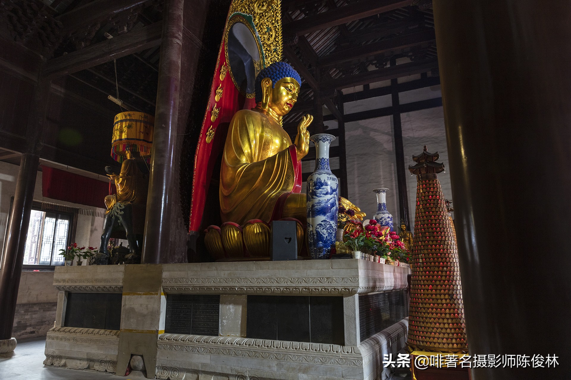 山门朝北开韦陀菩萨坐正殿律宗第一名山宝华山隆昌寺1500年