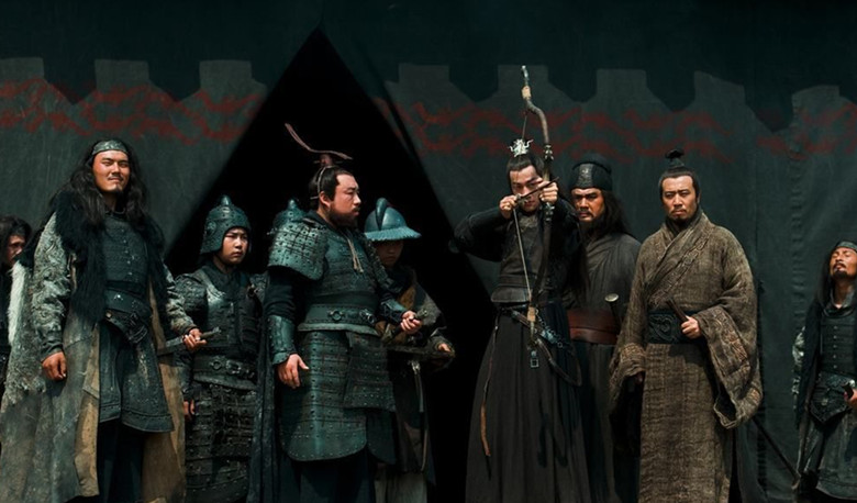 三国演义的关羽刮骨疗伤的故事,三国时期的关羽刮骨疗毒的故事