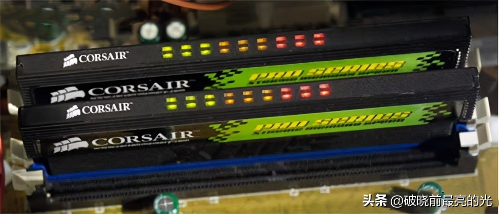 现在主流游戏鼠标键盘耳机,平民游戏键盘鼠标耳机套装推荐