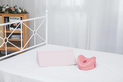 孕妇睡觉姿势最佳图片,32周以后孕妇睡觉姿势