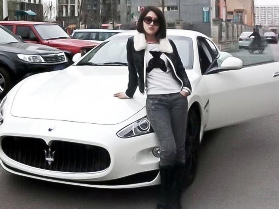 郭美美当年所犯何罪,郭美美事件中坐轮椅的人是谁