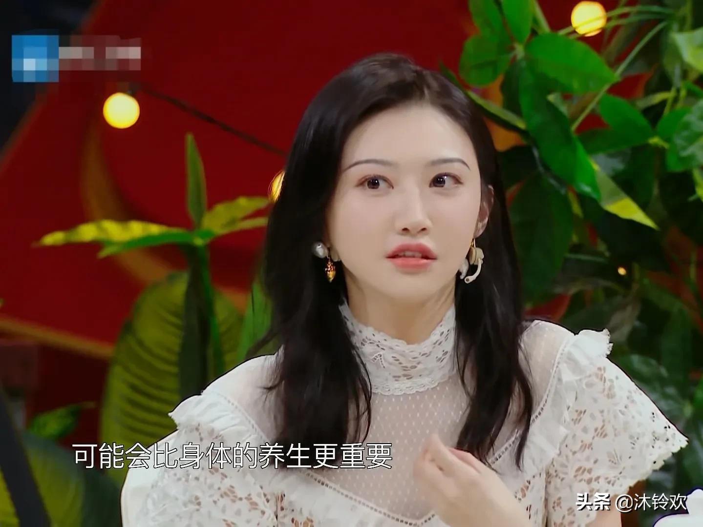 心情低落提不起精神是怎么调整,情绪很低落总是提不起兴趣怎么办