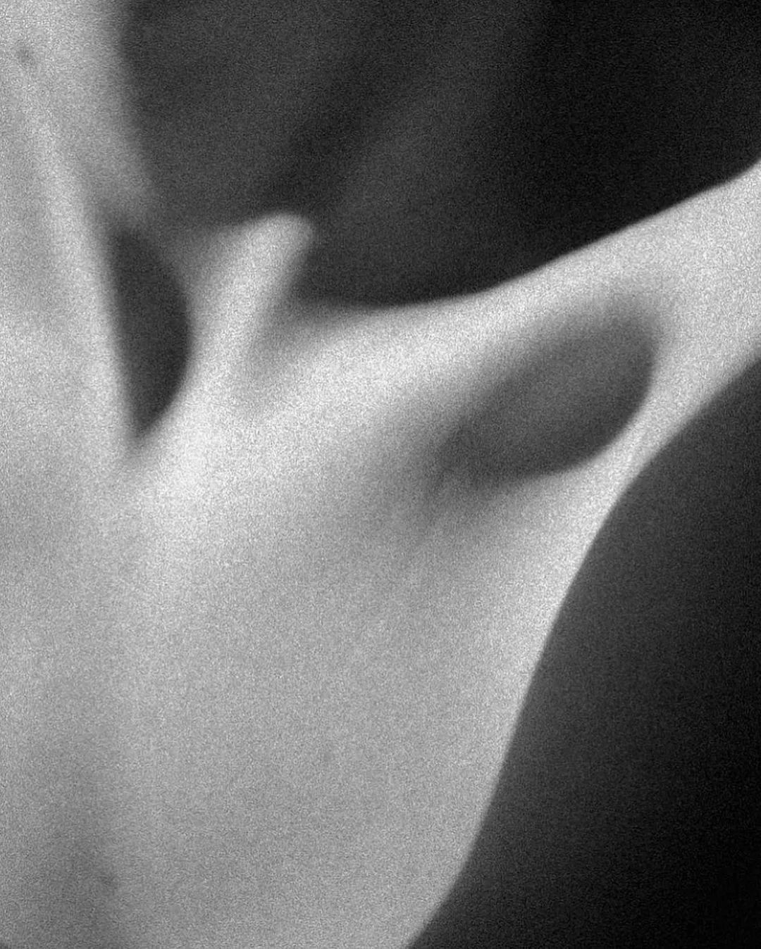 这些情而不色的「局部特写」，也太高级了吧