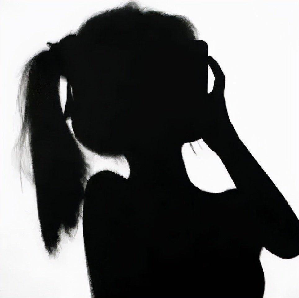 超好看的闺蜜头像一人一半真人,超好看的闺蜜头像动漫