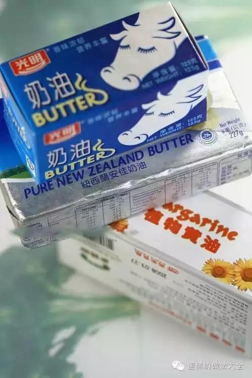 蛋糕加黄油和不加黄油的区别,黄油怎么做成蛋糕上的奶油