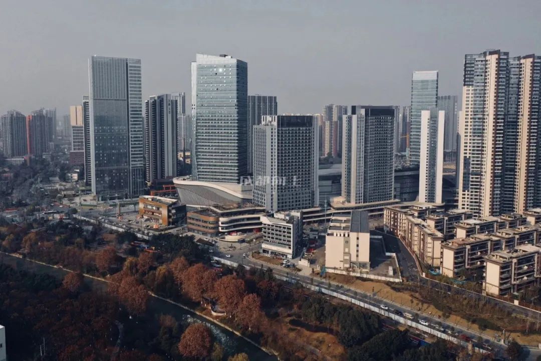 东南西北修公园大PK：城东，成华更凶还是龙泉更猛？