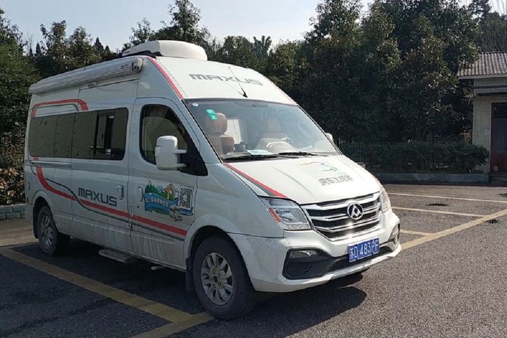 上汽大通v80柴油房车 (最新款大通短轴b型房车试驾)