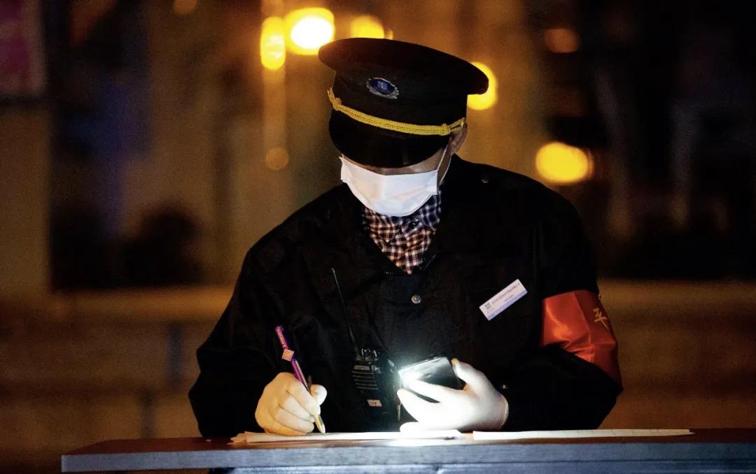 社区防疫发生打斗事迹,社区战疫一线