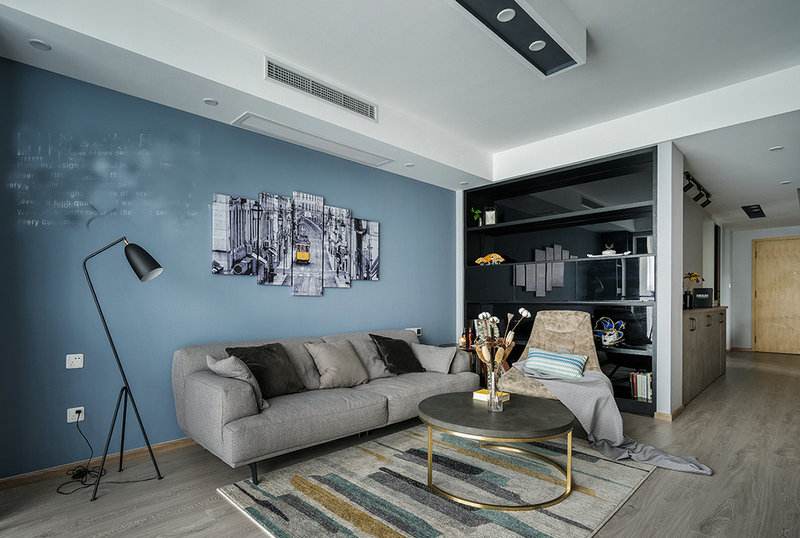 沙发背景墙挂什么画比较简单大方,客厅沙发背景墙与沙发尺寸对照表