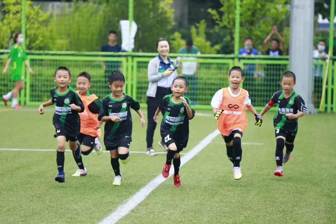 第7届足球联赛圆满落幕,第38届百队杯足球决赛直播