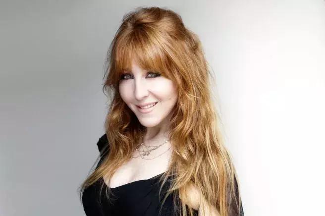 谢娜口红,朋友请听好谢娜脸上的口红牌子