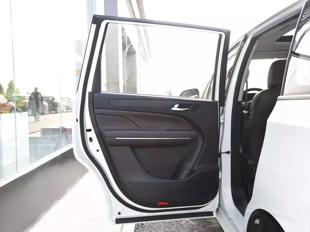 开什么车回家过年真的重要吗,开什么车回家过年才显得有实力