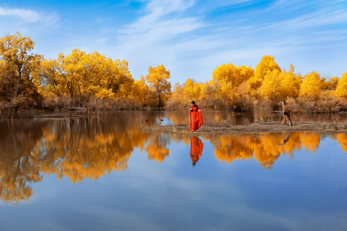 中老年优雅照相摆姿,老年人优美的照相姿势