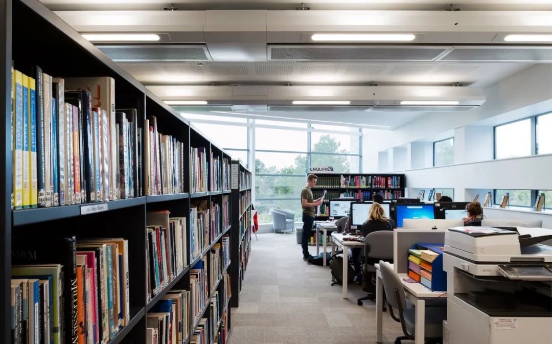 MET布莱顿城市学院