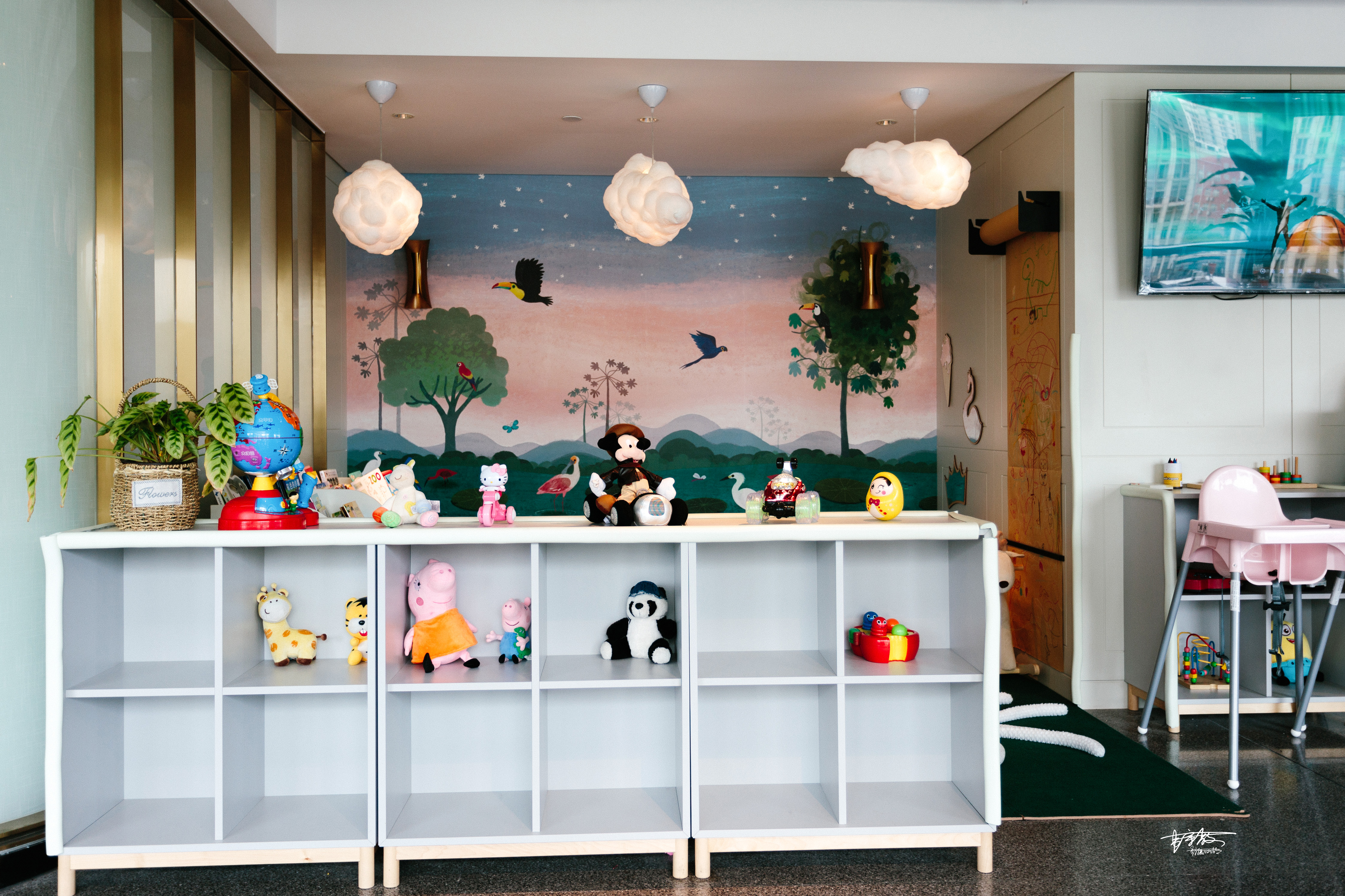 有一种美食叫相见恨晚，西单藏着一家闹中取静的美味西餐厅