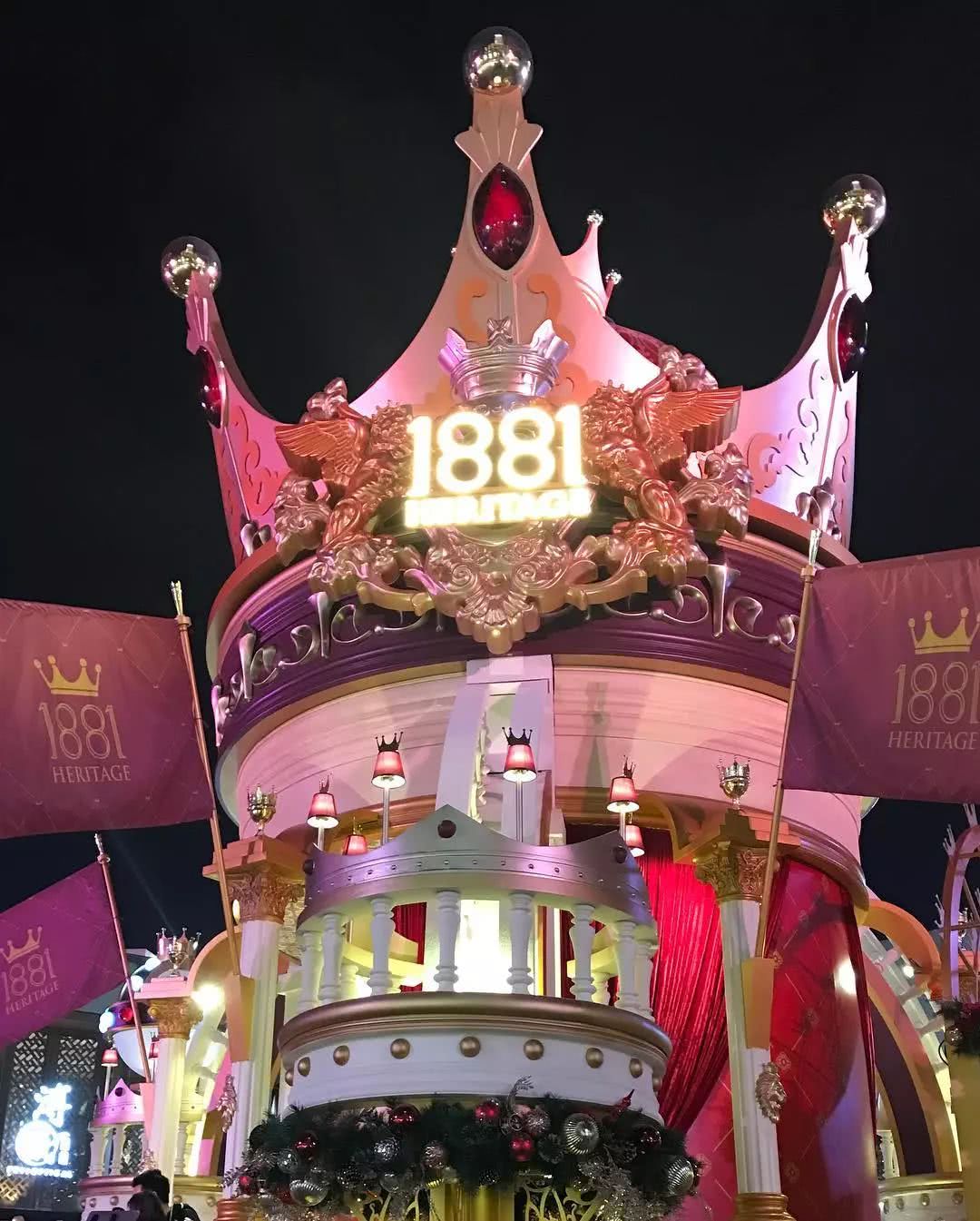 香港巨型圣诞树,香港圣诞树旅游攻略