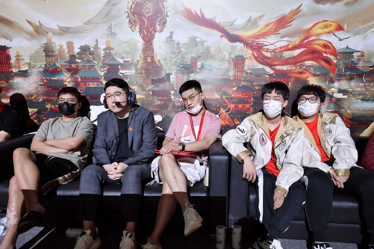 瓶子解说爆料转会消息,解说瓶子谈转会期2022