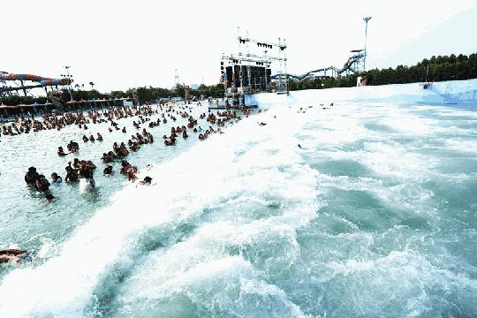 「福利」6月29日吴克群空降奥帕拉拉水公园，领衔开启夜场——星光水派对，文末开抢百名明星见面机会