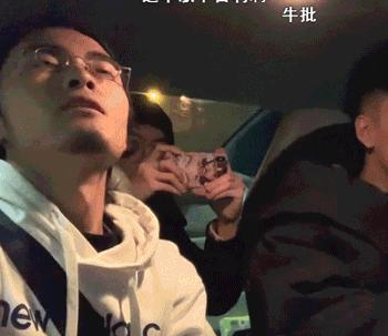 比孙笑川嘴臭、比药水哥真实，他活成了真正的抽象接班人