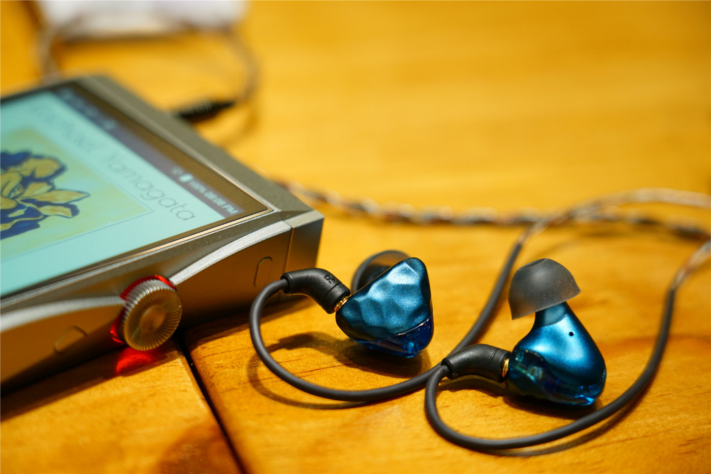 千元以下越级耐听入耳式耳机,ikft1s降噪耳机评测