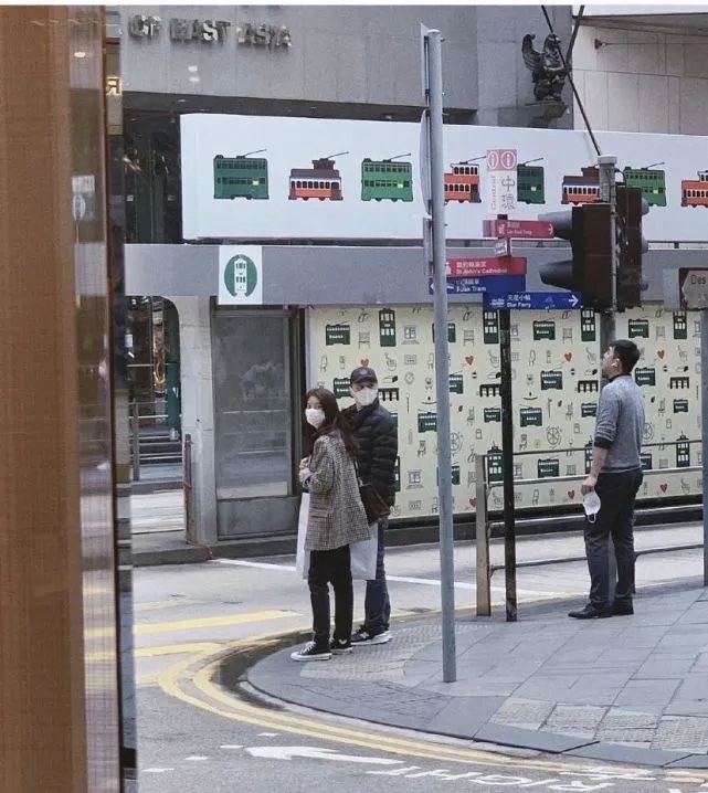 纪梵希口红和爱马仕口红哪个好,爱马仕口红经典款