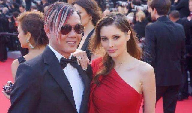 *场赌**金字塔顶端的男人：迎娶墨西哥嫩模，买30辆劳斯接送中国赌客