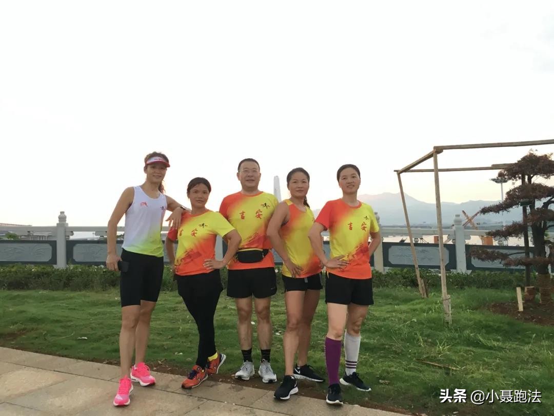 小聂跑法锻炼下肢力量,小聂跑步训练方法