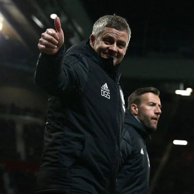 曼联对穆里尼奥夺取欧会杯的态度,率领曼联获得三冠王