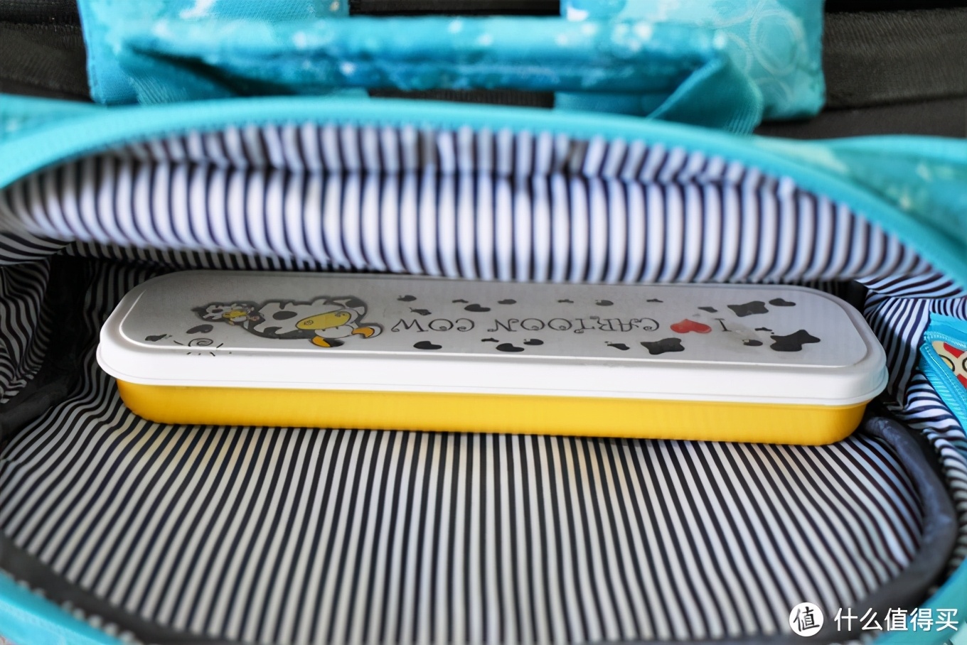 别让孩子输在起跑线，背上GMT for Kids挪威小方包，轻便 舒适 充裕