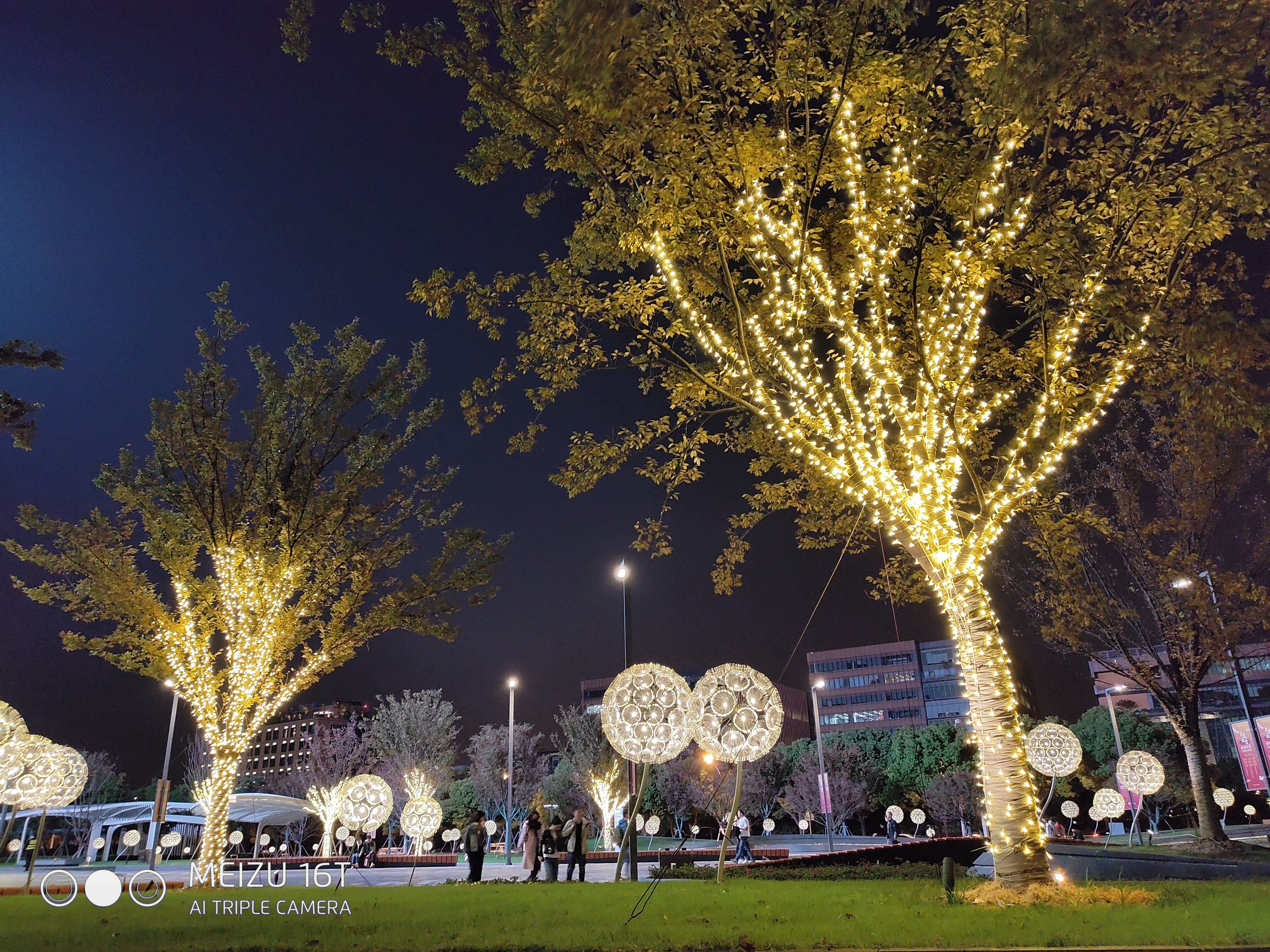 魅族16t大屏旗舰发布,魅族16t拍照效果怎么样