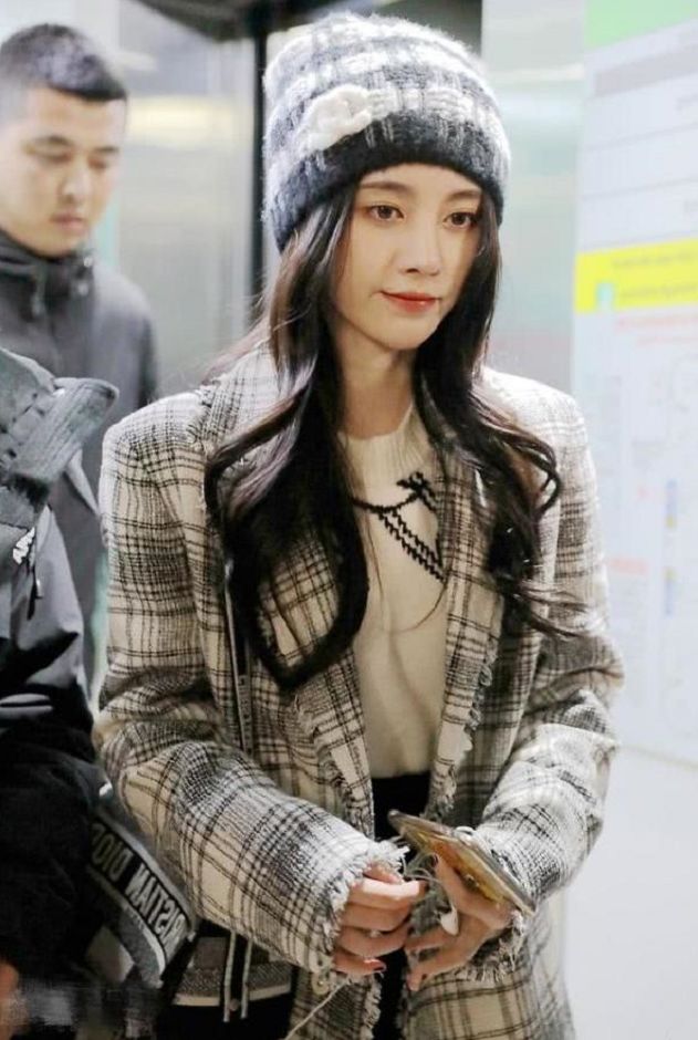 鞠婧祎穿中筒袜,鞠婧祎穿各种长筒袜