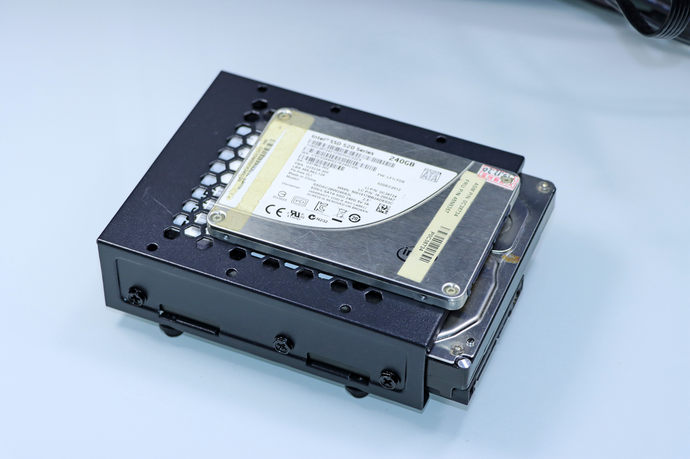 i510400kf和i79700区别,i510400f好还是i79700k