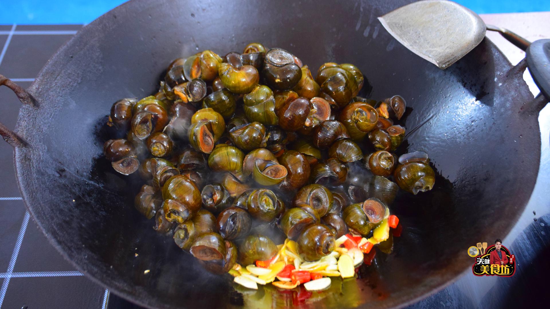 为什么你炒田螺吸不出来，教你只需简单1招，吃田螺不再用牙签！