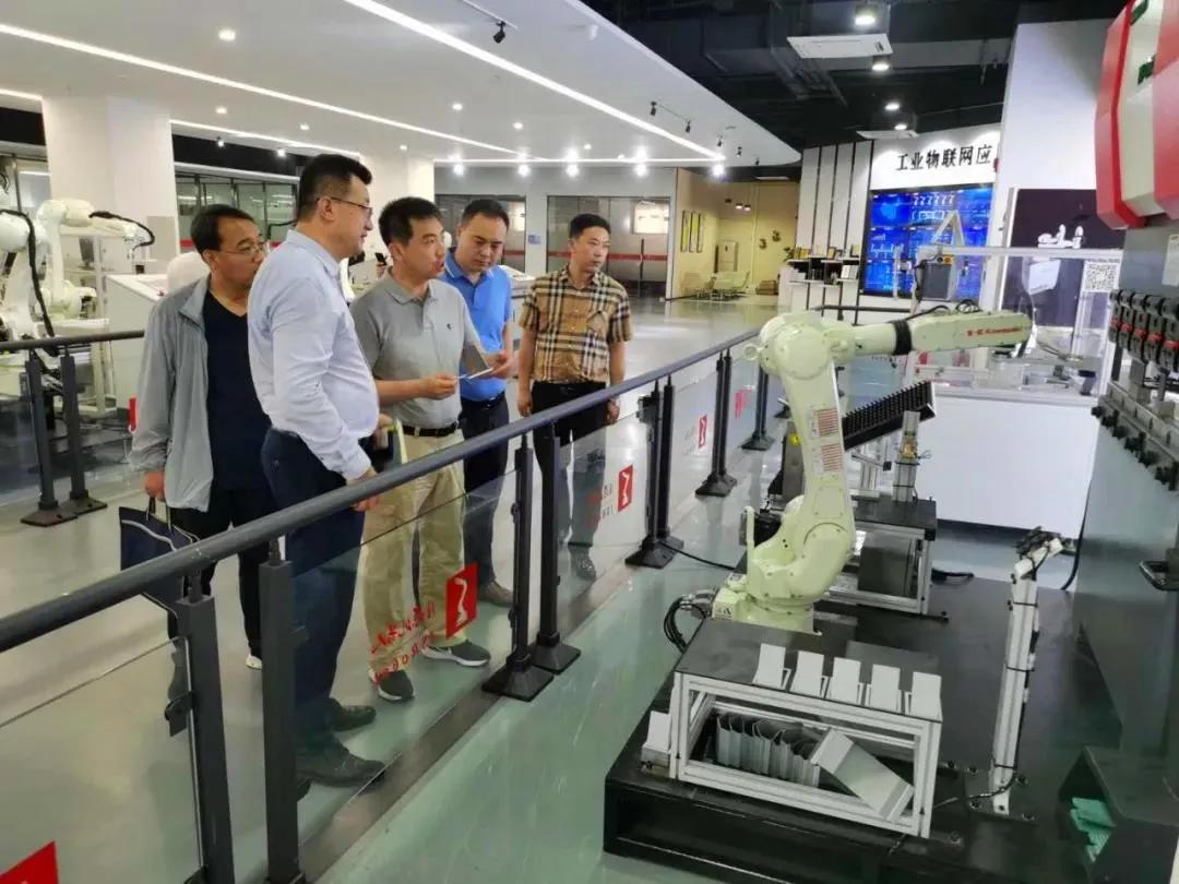 白银市商务局局长滕泽亮,白银市科技局局长滕泽亮