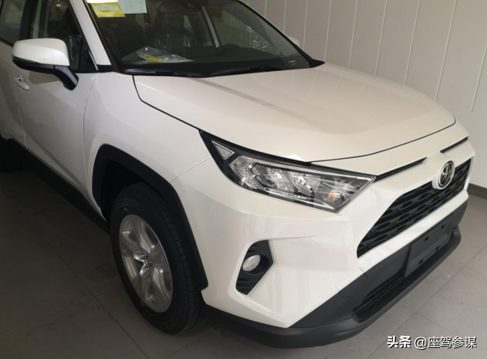 丰田rav4为什么是小型普通客车,丰田rav4为什么卖不过crv
