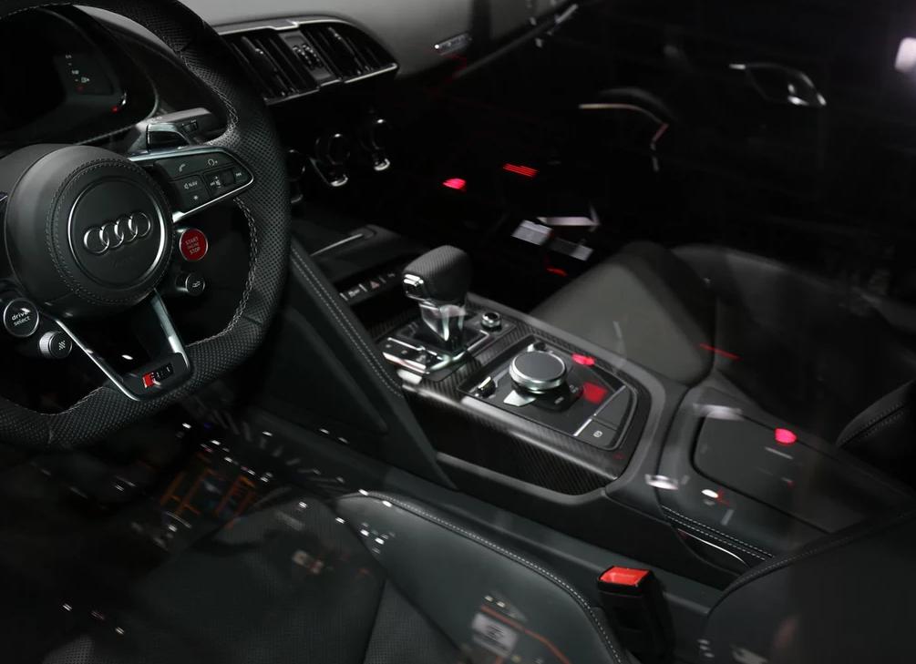 新款奥迪r8v10声浪,奥迪r8v10全段排气启动声浪