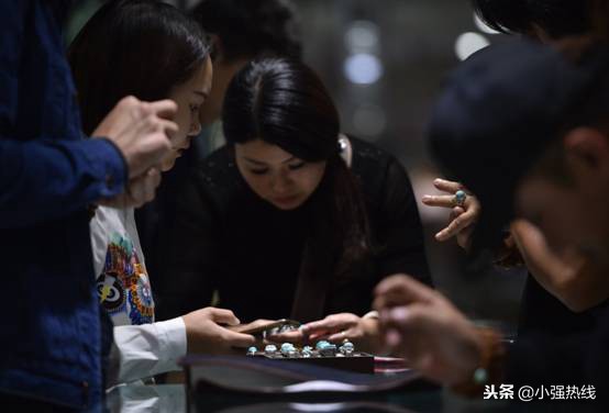 学霸初中退学并创业成功,学霸厌学辍学打工